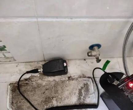 平房屋顶漏水维修公司分享下卫生间漏水的危害及解决方法